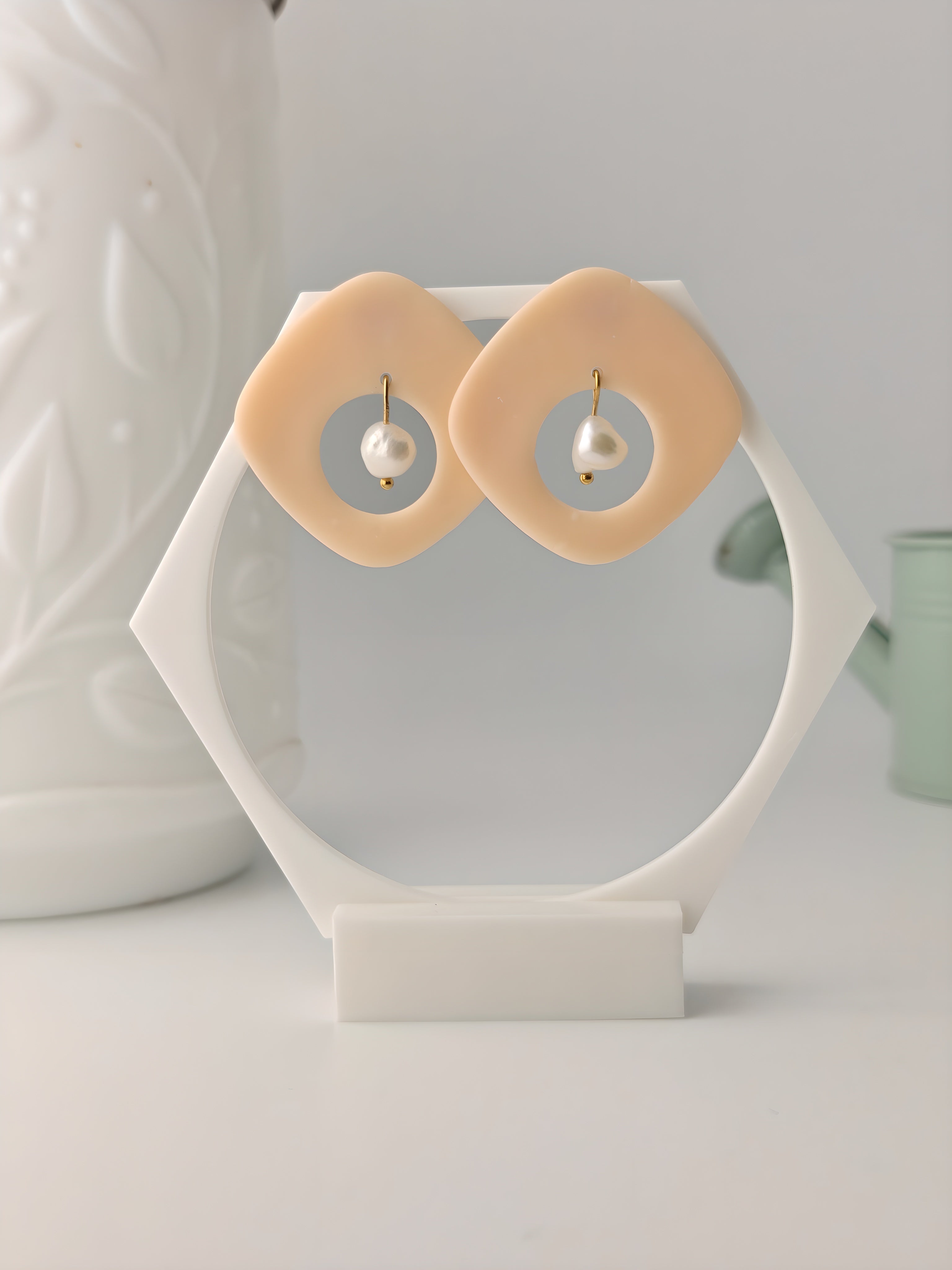 Mireille peche, boucles d'oreilles polymère — Ora Angers