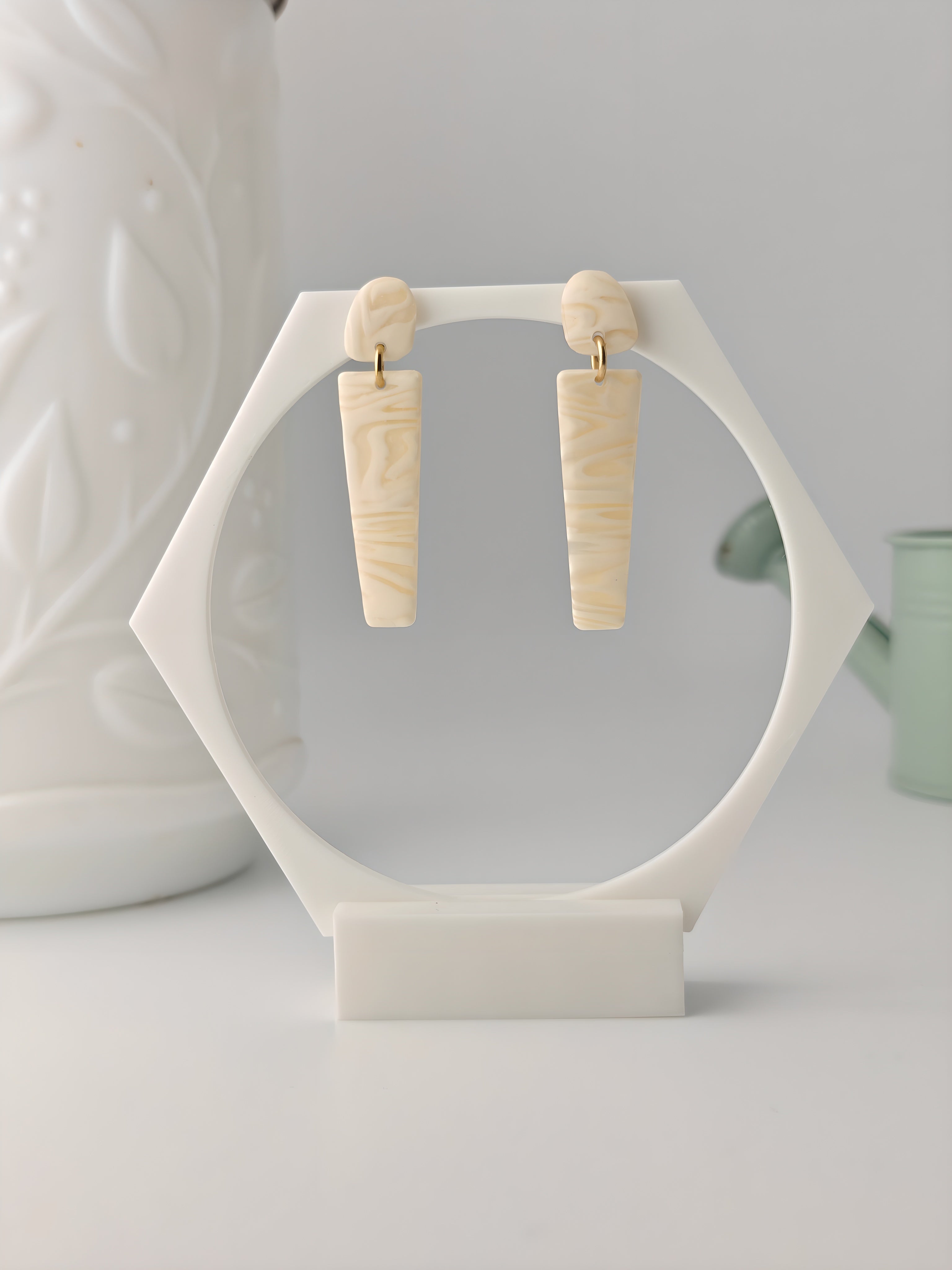 Ysee ivoire, boucles d'oreilles polymère — Ora Angers